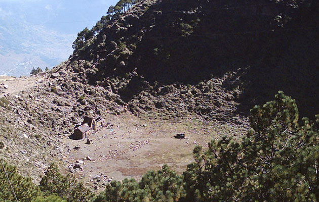 crater volcan de agua guatemala