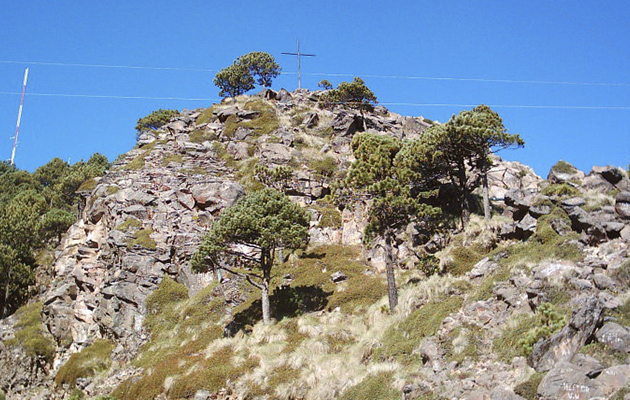 cruz volcan de agua guatemala