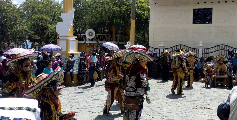danza-mexicanos-palo-volador-guatemala-quiche