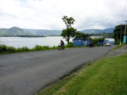 recorrido-amatitlan-scouts-guatemala-bicicleta