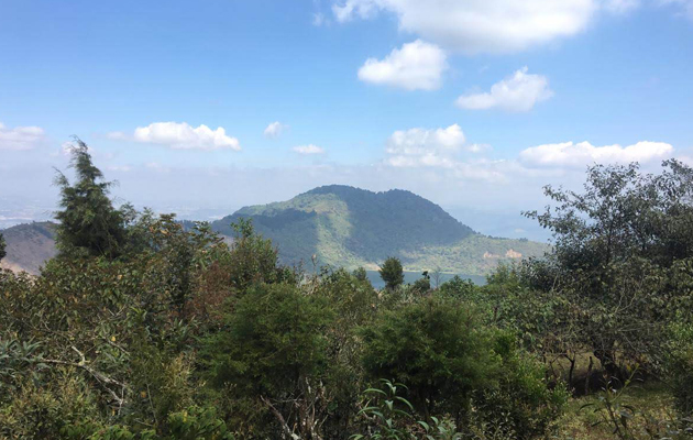 mirador-pacaya-laguna-calderas-guatemala
