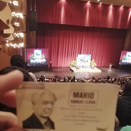 vargas llosa en guatemala.jpg