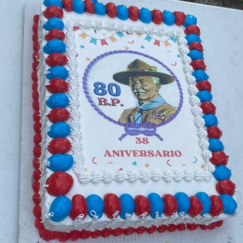 pastel de aniversario grupo 80