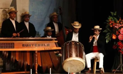 Ballet Moderno y Folklórico (2)