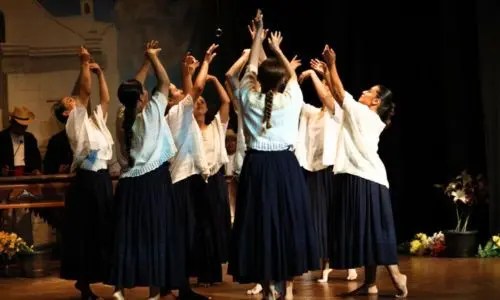 Ballet Moderno y Folklórico