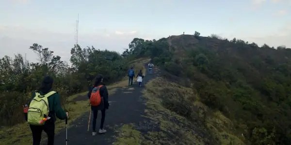 Es bueno caminar como ejercicio volcan